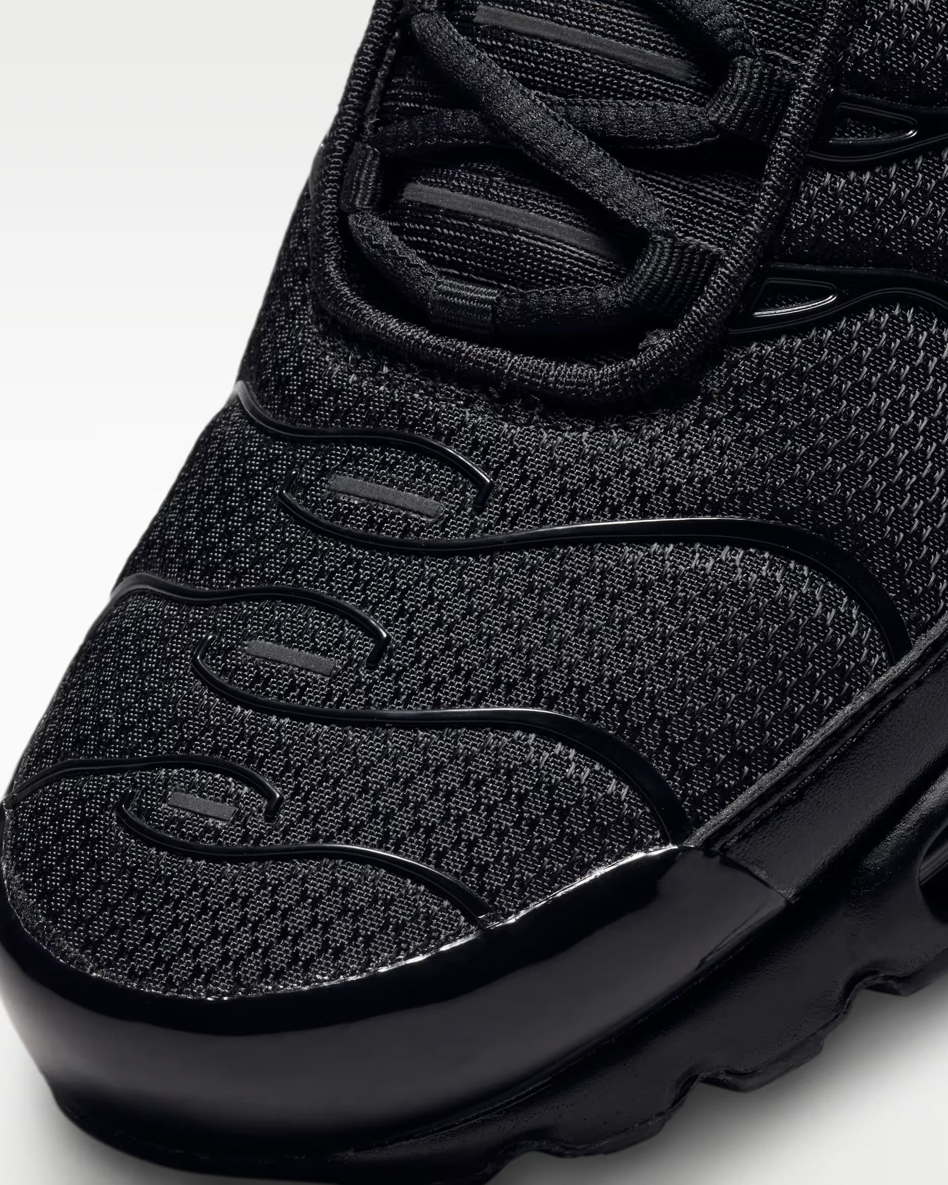 Nike Air Max Plus - Triple Black