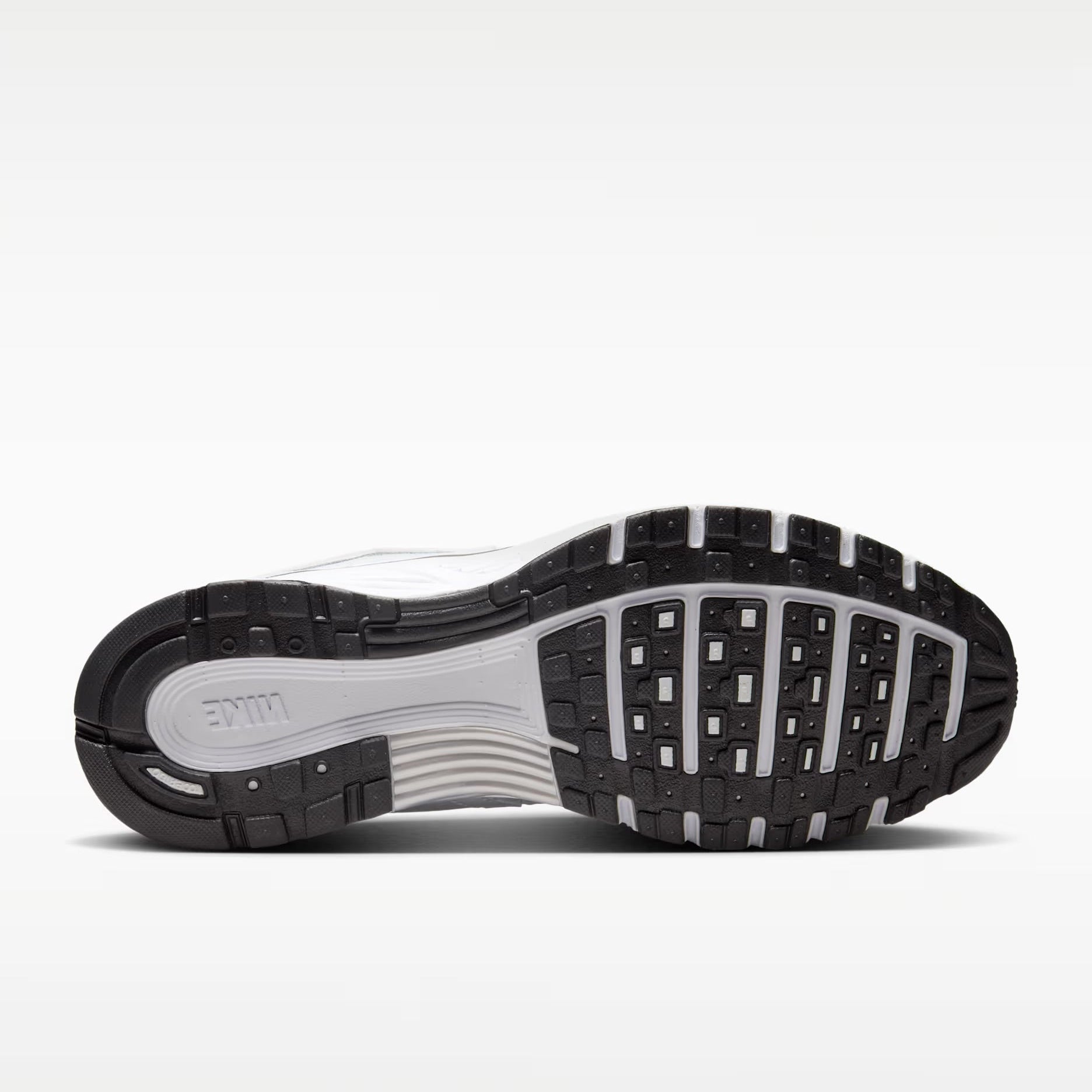 Nike P-6000 - White/Black