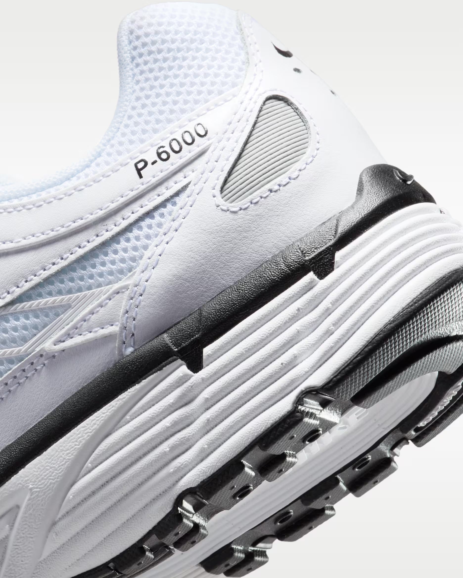 Nike P-6000 - White/Black