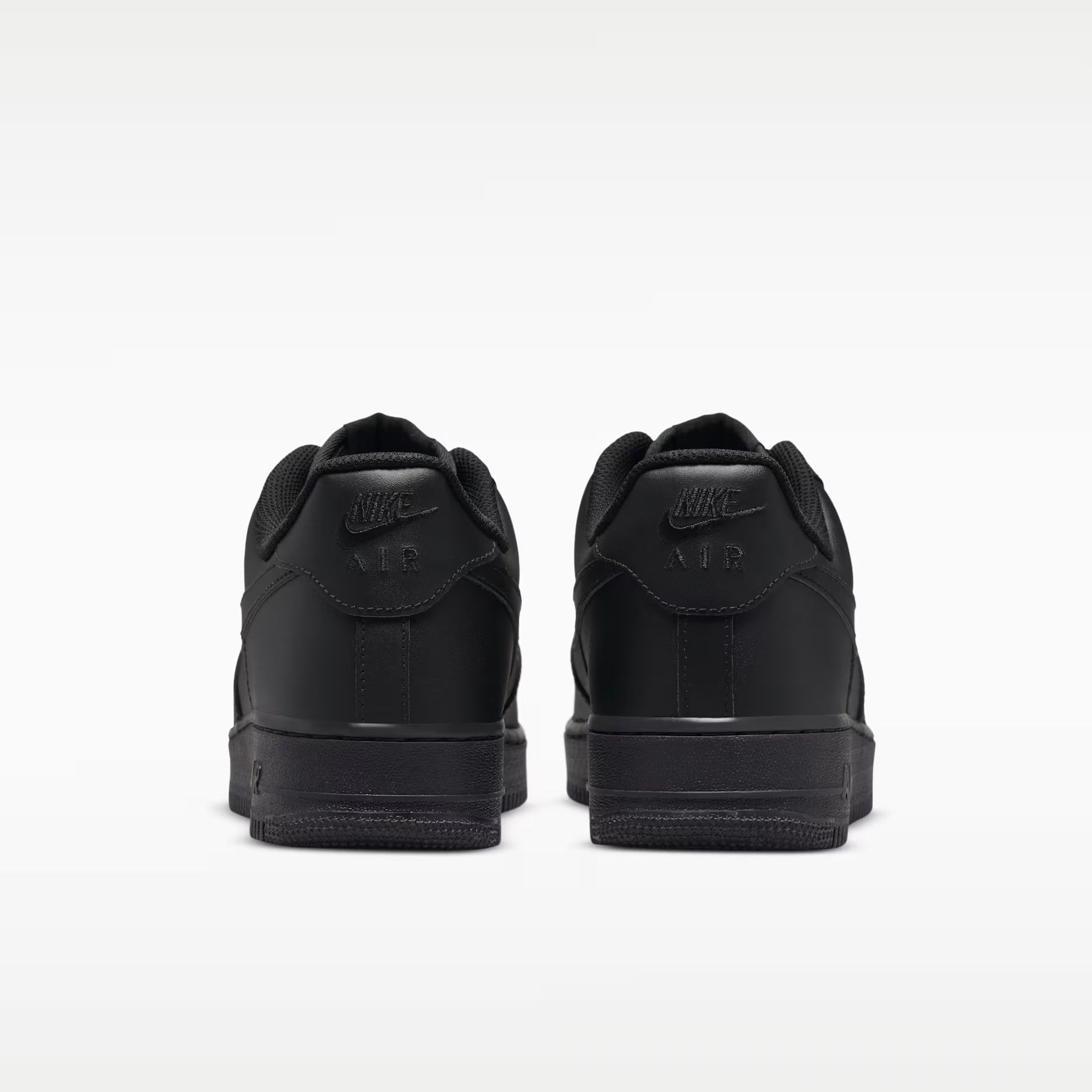 Nike Air Force 1 - Triple Black