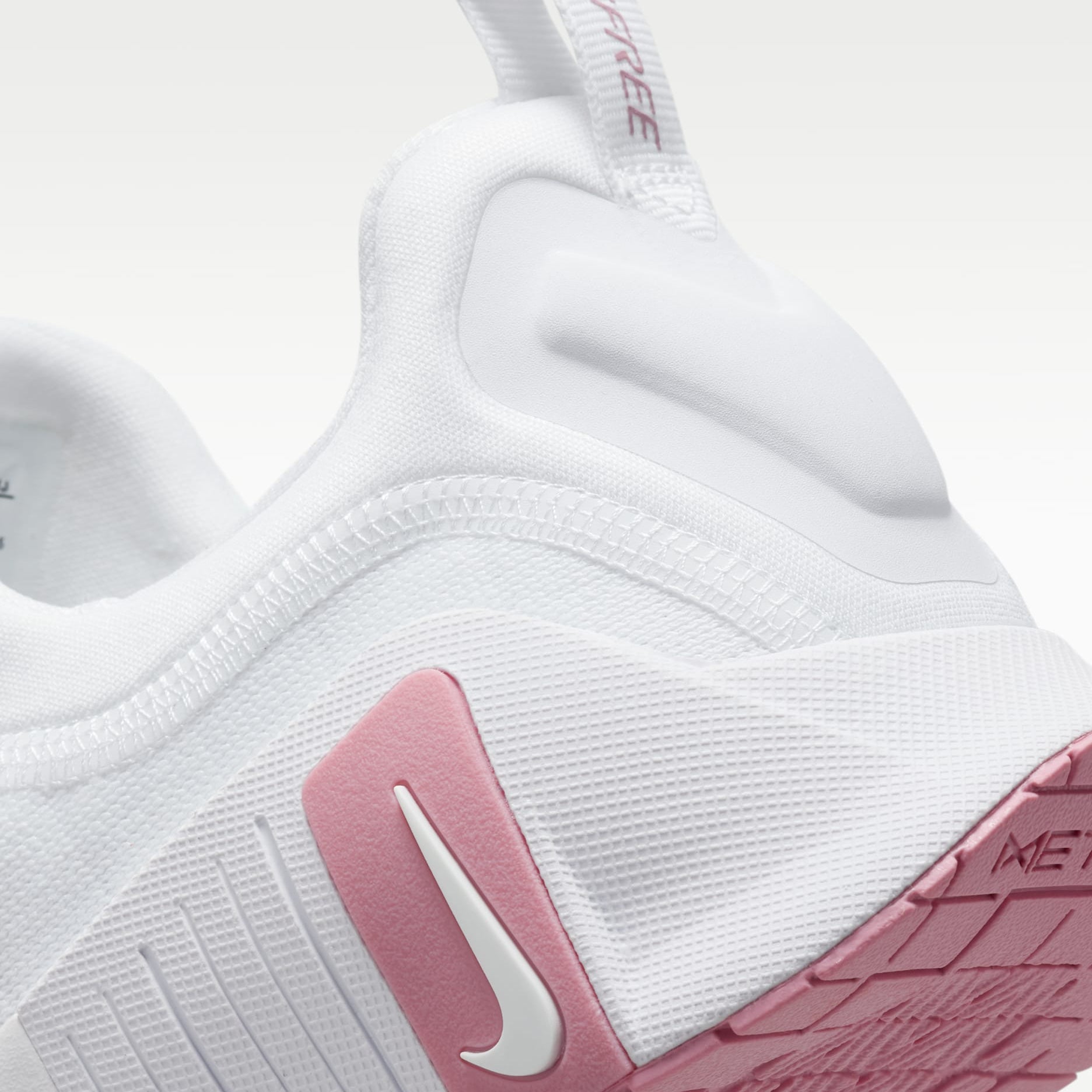 Nike Metcon 6 - white/pink