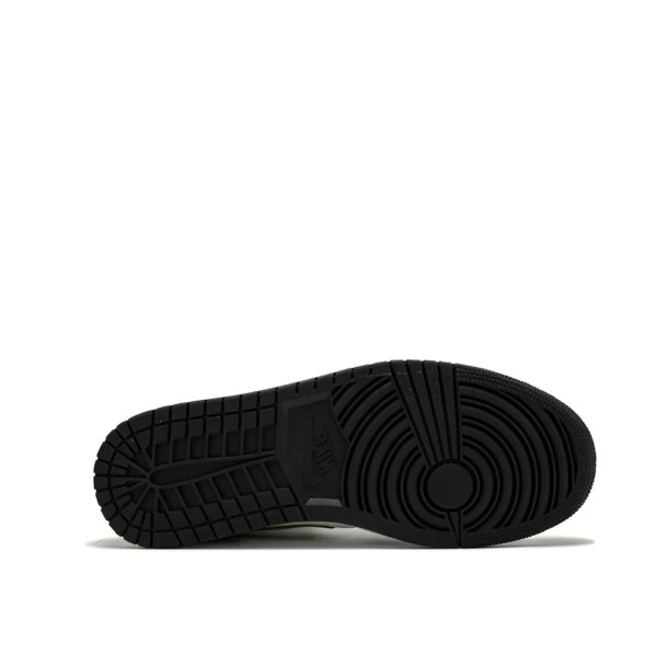 Air Jordan 1 Mid SE "Black/Gold Patent Leather"